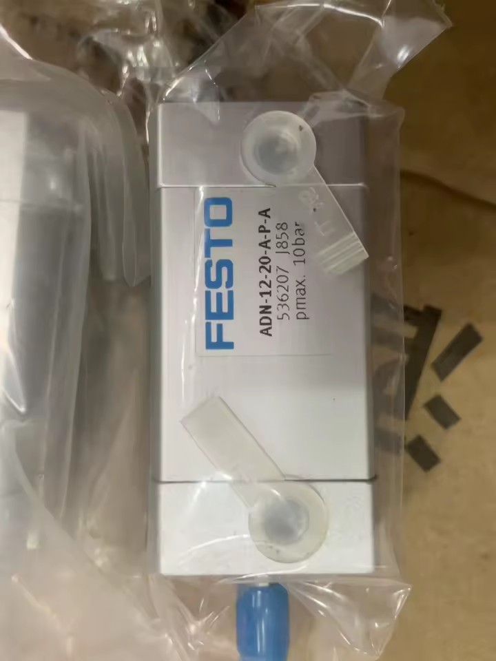 Product Importer Gallery 01 · e902b79fea