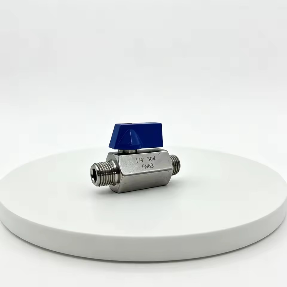 Product Importer Gallery 03 · 8298ec89ff