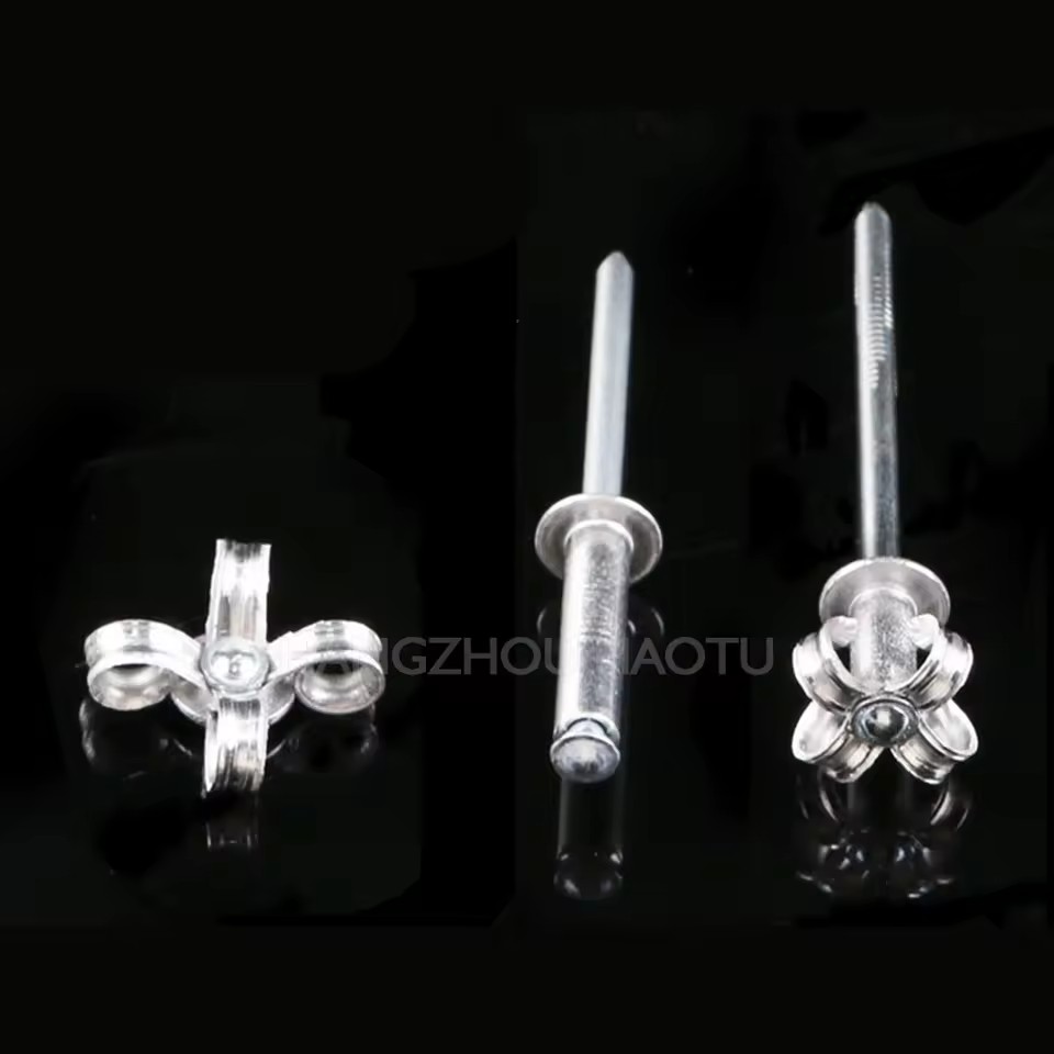 Product Importer Gallery 02 · a439e53b70