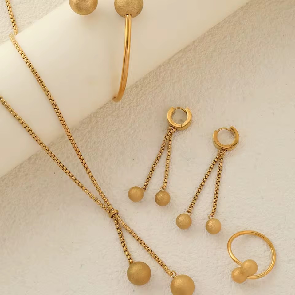 Product Importer Gallery 01 · 7942285993