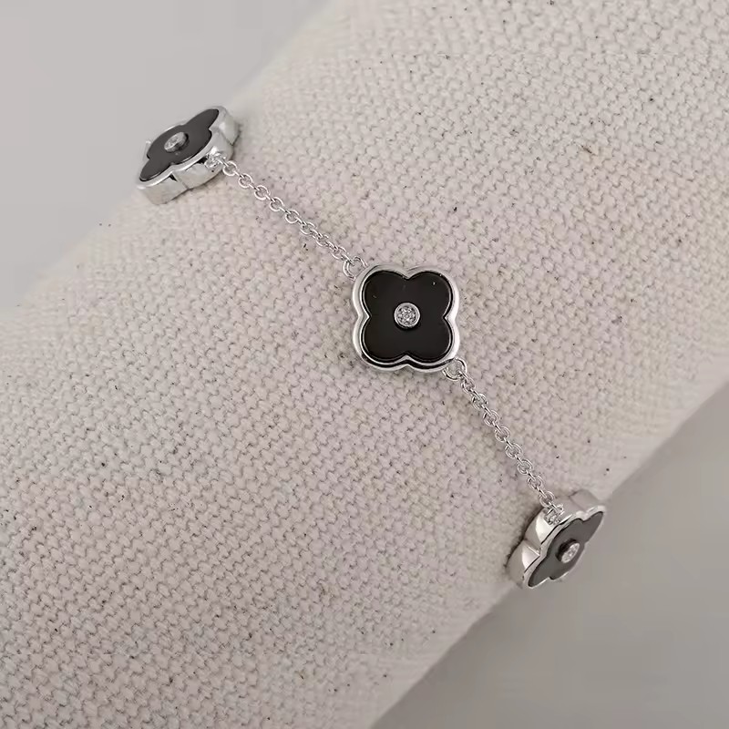Product Importer Gallery 04 · 0a1b31b09c