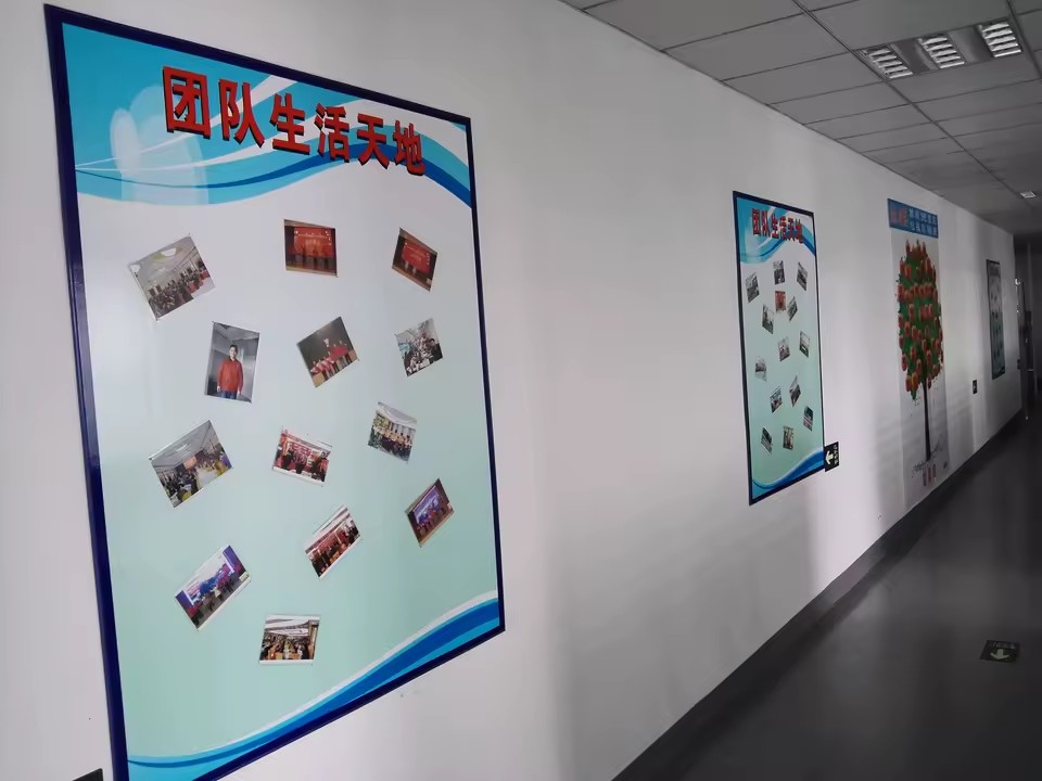 Product Importer Gallery 05 · 0aebe394a2