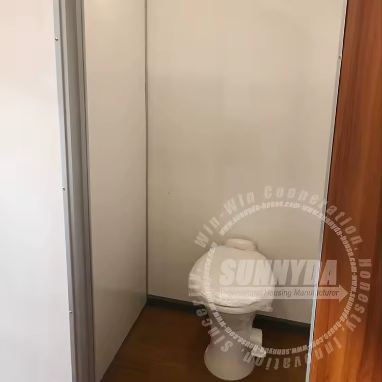 Product Importer Gallery 04 · 10240f0193