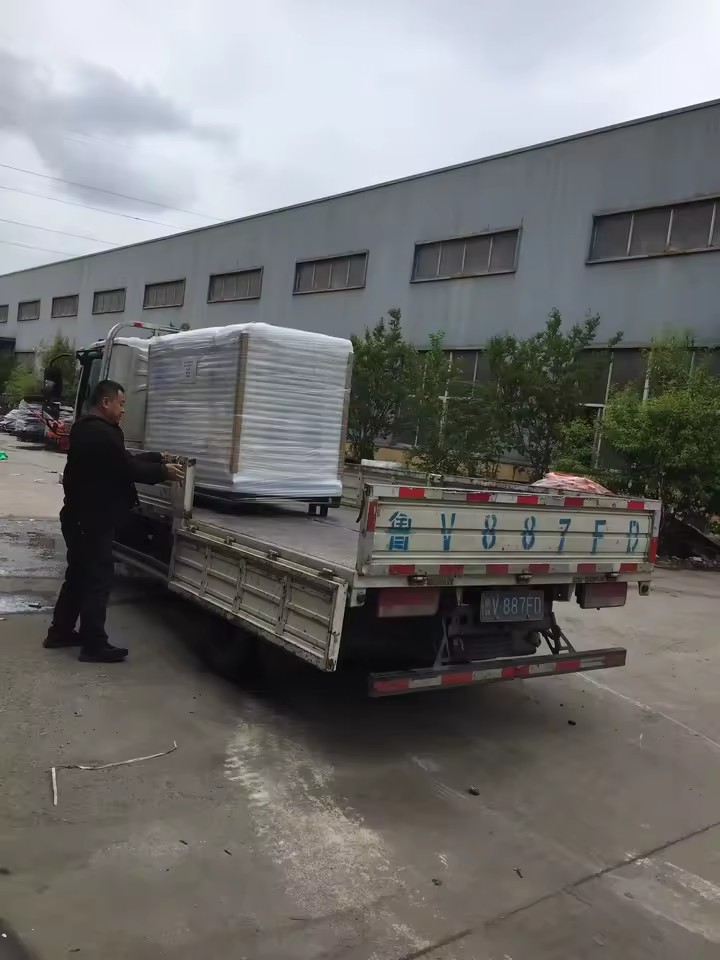 Product Importer Gallery 05 · 5964e0df2f