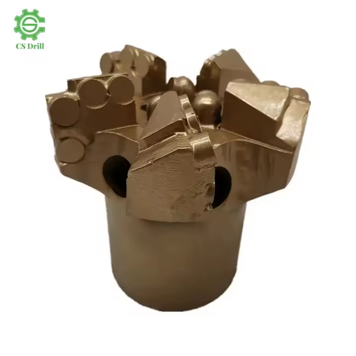 Product Importer Gallery 04 · e4f3e4309f