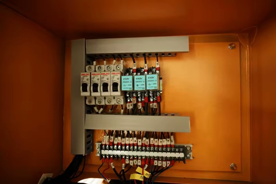 Product Importer Gallery 03 · f8f44f3f51