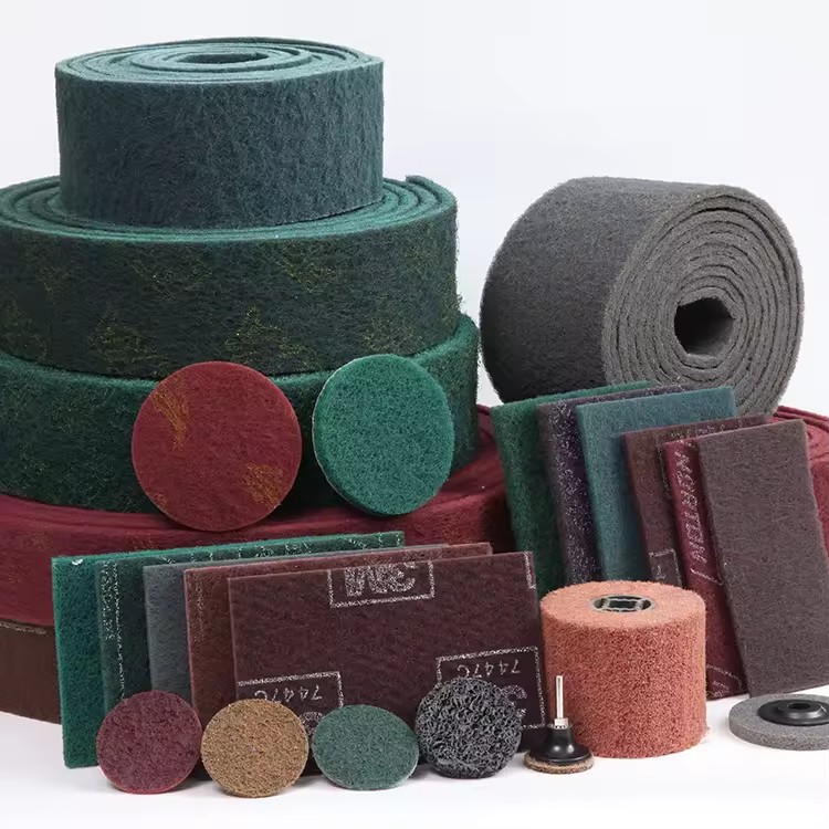 Wholesale Industrial Scrub Pad Nylon Aluminum Oxide Sanding Non Woven Industrial Polishing Scouring Pad Rolls Disc