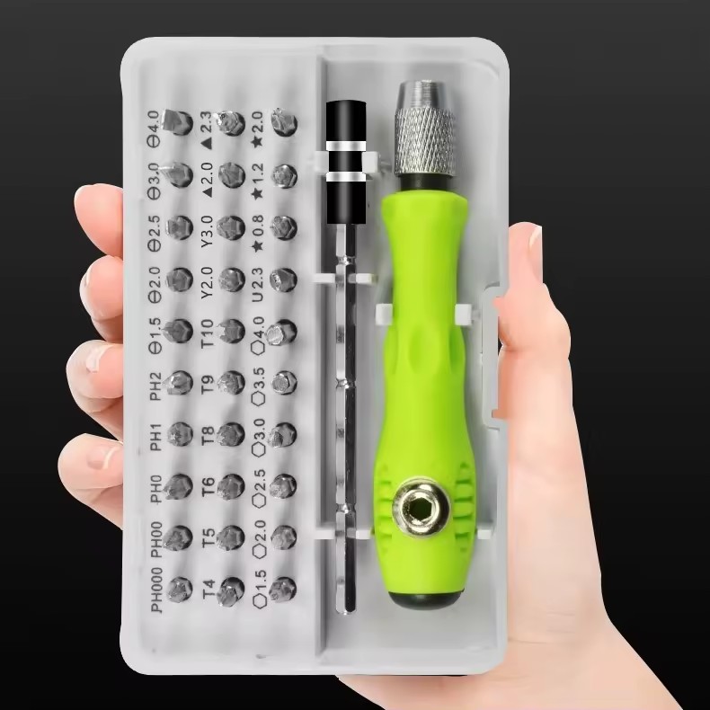 Small Size 32-In-1 Multi-Functional Portable Hardware Screwdriver Set Small Size Hand Bit Plastic Case Maintenance Repair