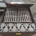 High Manganese Steel Swing Jaw Plate for Ore Mining Processing Type Casting Jaw Crusher Wear Parts