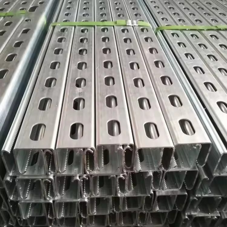 Low Price Cold Formed Perforated Galvanized c Channel Steel Purlin for Roof