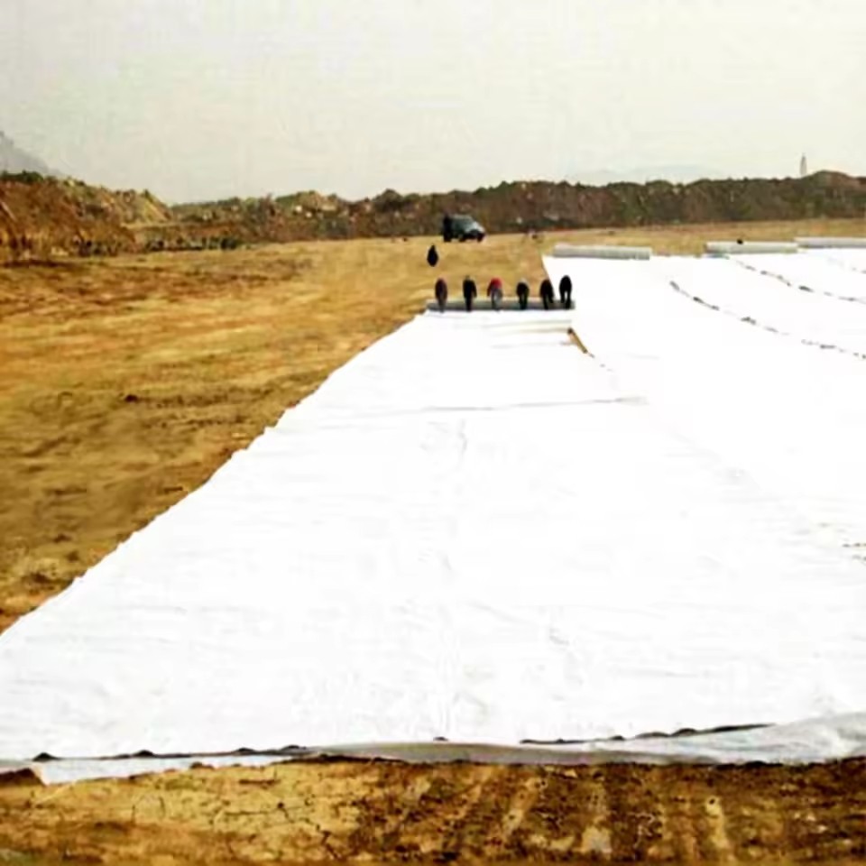 Environmental Cover Material PP/PET Fibers Nonwoven Needle Punched Polyester Geotextile for Environmental Protection