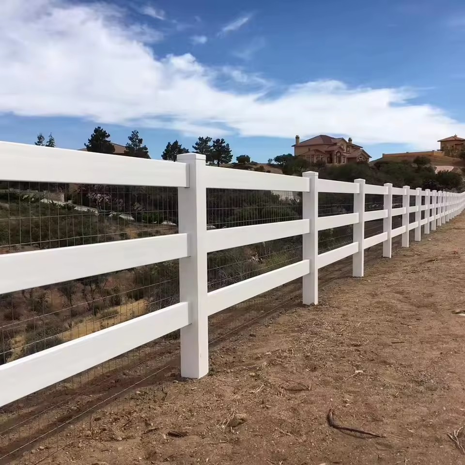White High Quality Low Price Fence Panels for Horses Sam Easy to Assemble UV Resistant Plastic Garden Fence Nature
