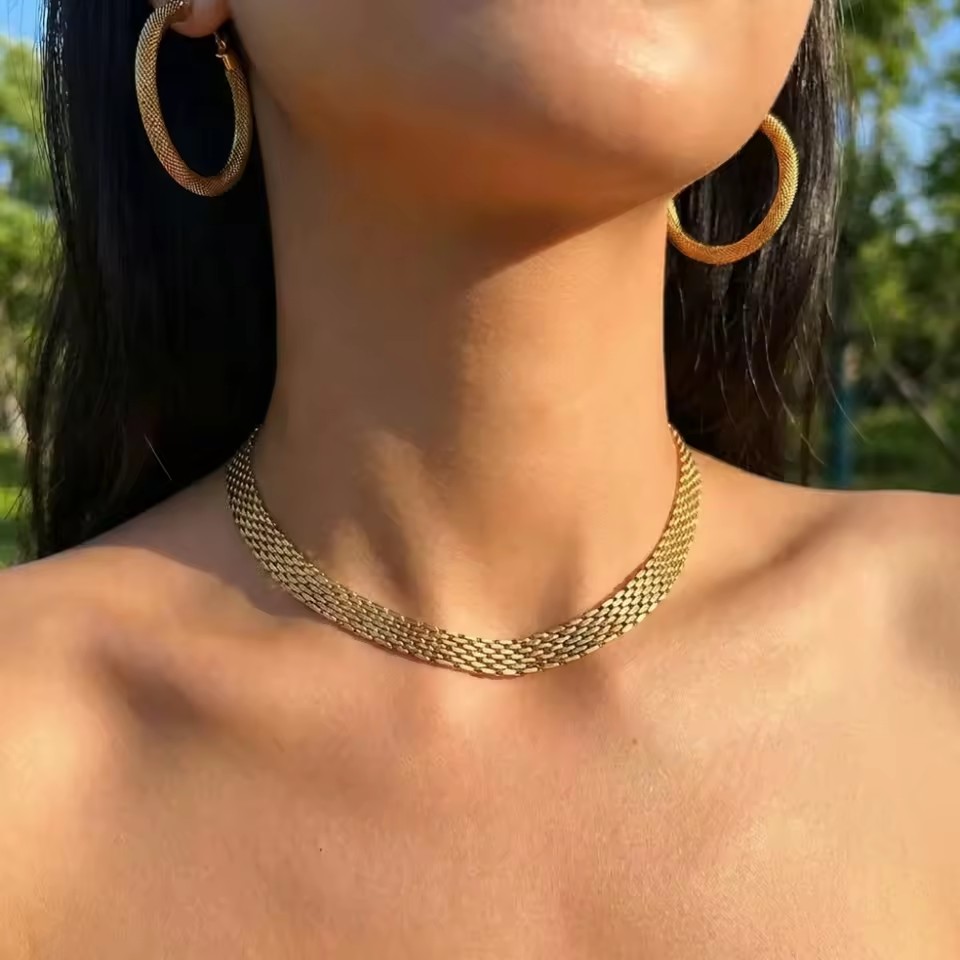 Trendy Vintage Waterproof Stainless Steel Women's Necklace Chains Daily Wear 18K Gold Plated Customizable Jewelry Designer