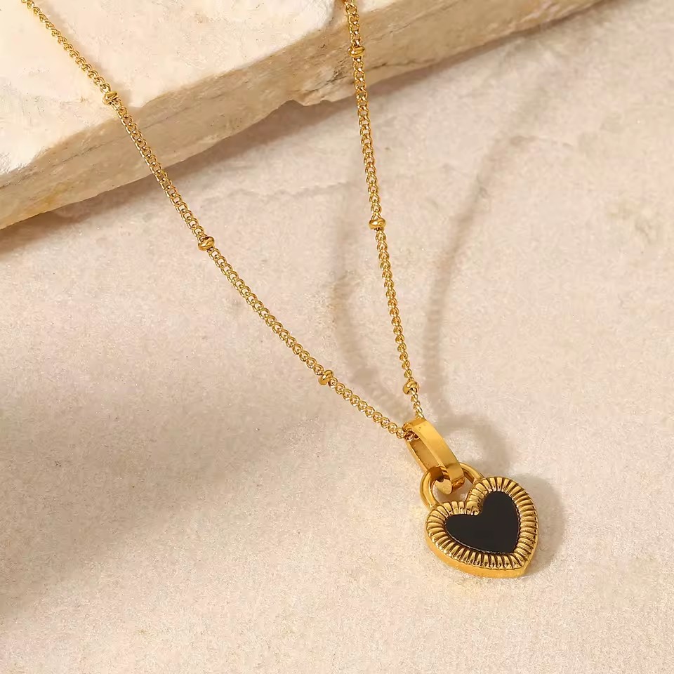 New Trendy Double Sided Heart Shape Pendant Stainless Steel Necklace for Ladies