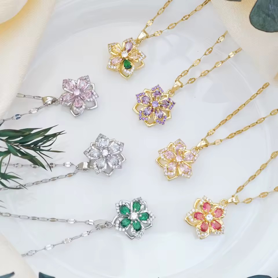 Fashion Hot Selling Spin Zircon Bauhinia Pendant Light Luxury Fashion 18K Gold Plated Stainless Steel Necklace