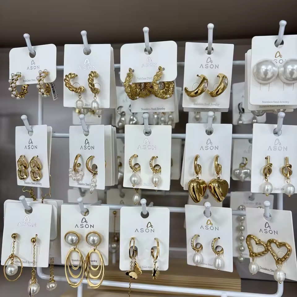 Wholesale Hypoallergenic 18K Gold Plated Custom Jewelry Huggie Earrings Women Stainless Steel Non Tarnish Dangle Hoop Earrings