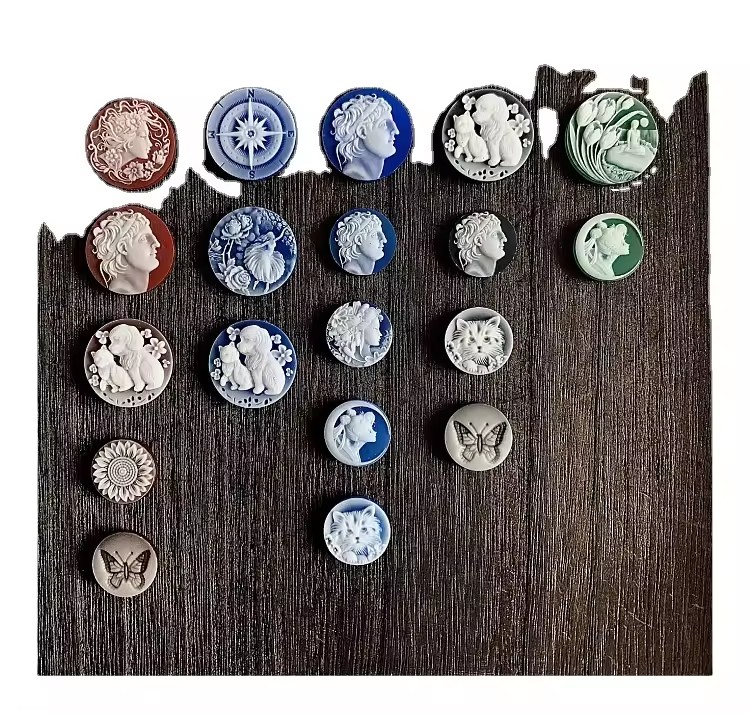Original Cameos Factory 20mm Blue Green Red Victorian Portrait Round Carved Agate Cabochons for Jewelry Making