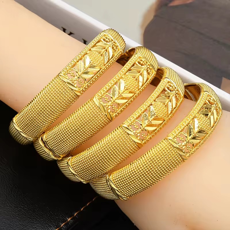 Vintage Women High Quality Custom Gold Plated Copper Jewelry Bangles for Indian Style Luxury Wedding Classic Jewelry