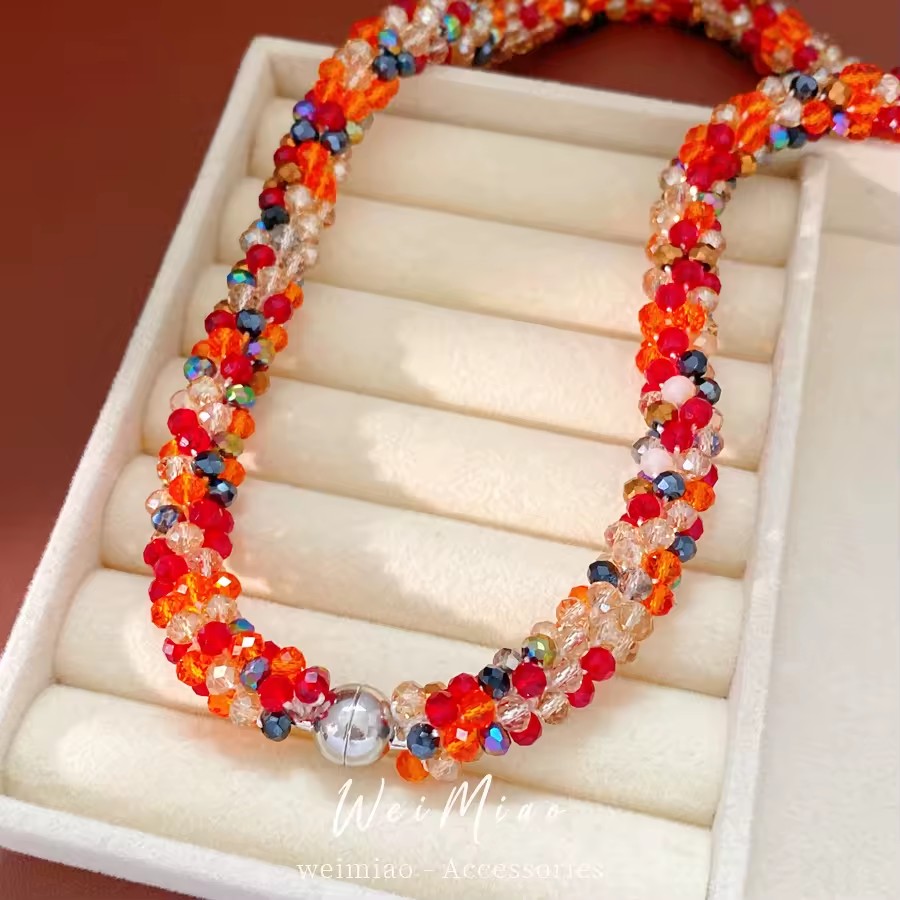 Women's Geometric Stained-glass Bead Magnetic Necklace Personalized Chic Trendy Niche Clavicle Chain Touch Luxury Premium