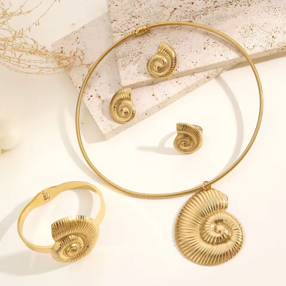 Fashionable Ocean Style Conch Collar Stainless Steel Set