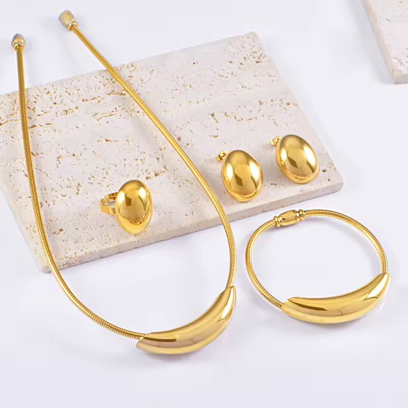 Exaggerated Fashion Metal Smooth Collar Niche Design Collar Temperament Stainless Steel Jewelry Set Wholesale