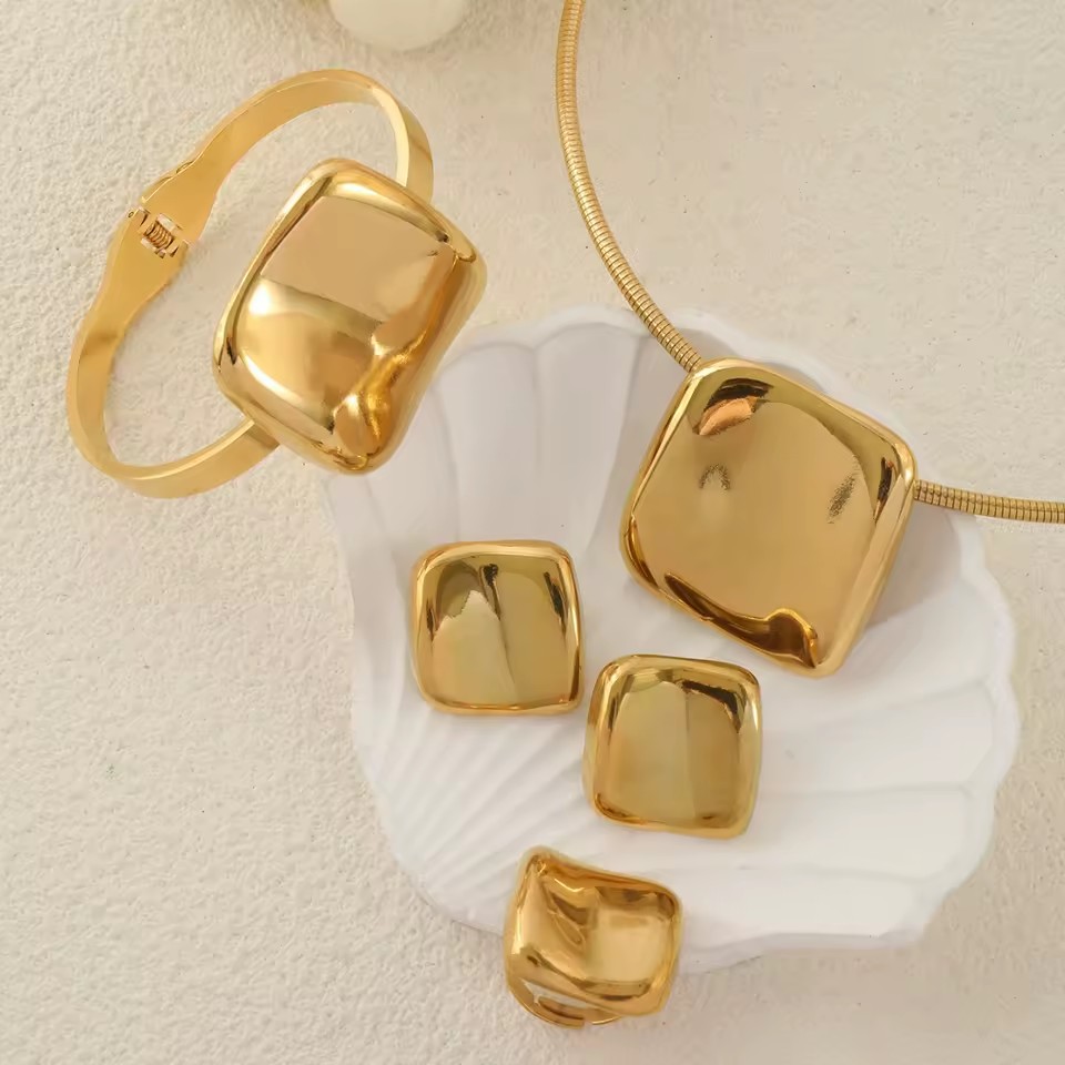 Stainless Steel Four-piece Set Metal Sense Geometric Gloss Irregular Square Necklace