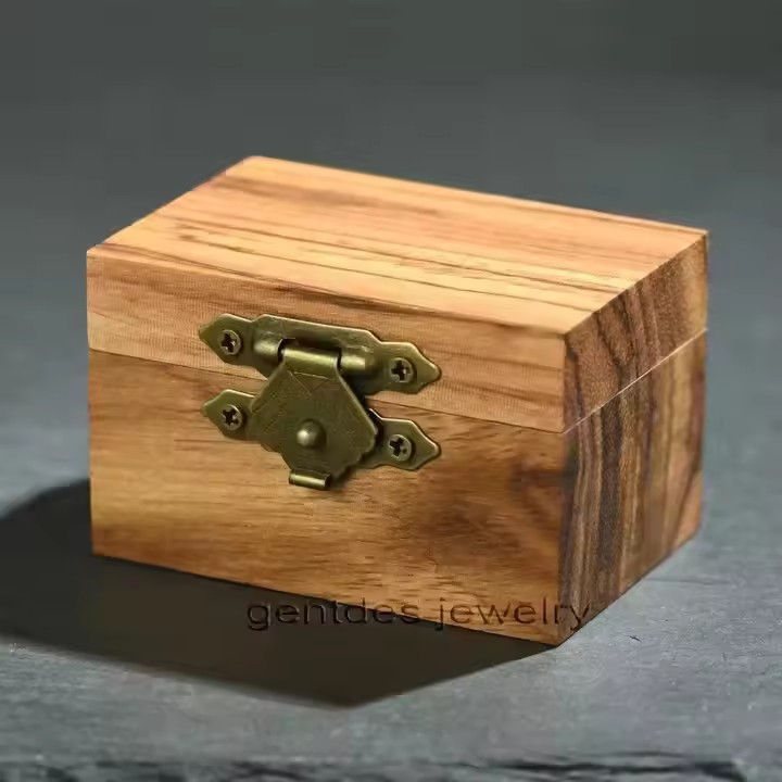Custom Logo Zebra Wood Ring Boxes Jewellery Packaging Box Wood Ring Display Box