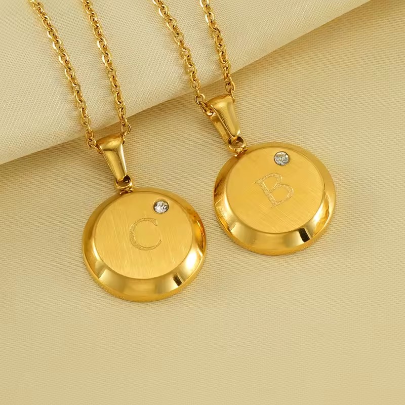 European American Face 26 English Letters Inlaid Diamond Stainless Steel Necklace Female Party Simple Fashion Pendant Jewelry