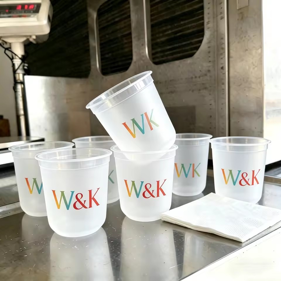 Disposable Reusable Custom 12oz 16oz 9oz Pp Drinking Hard Party Juice Cups Plastic Frosted Cup With Logo Design Monogram Cheers