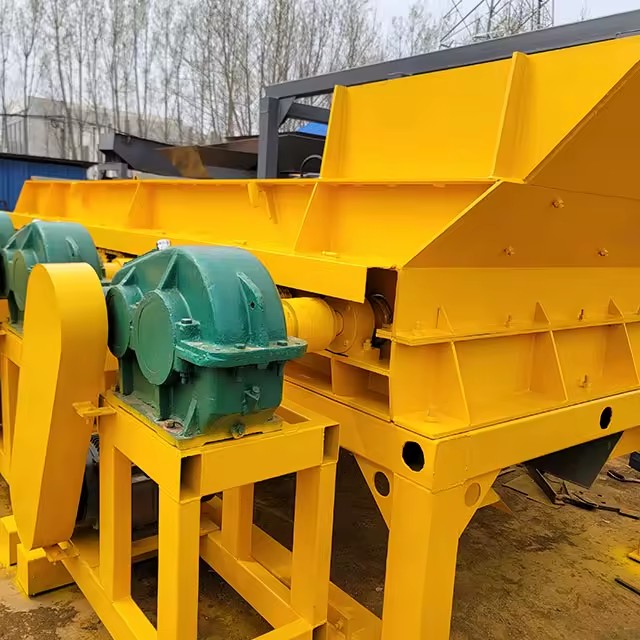 High Performance Wobbler Feeder Roller Rock Screen Energy Clay Mud and Stone Separator for Mineral Processing