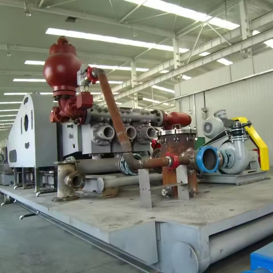 Oilfield Equipment Drilling Rig F-1000 Mud Pump F-1300 Mud Pump for Oil and Water Well