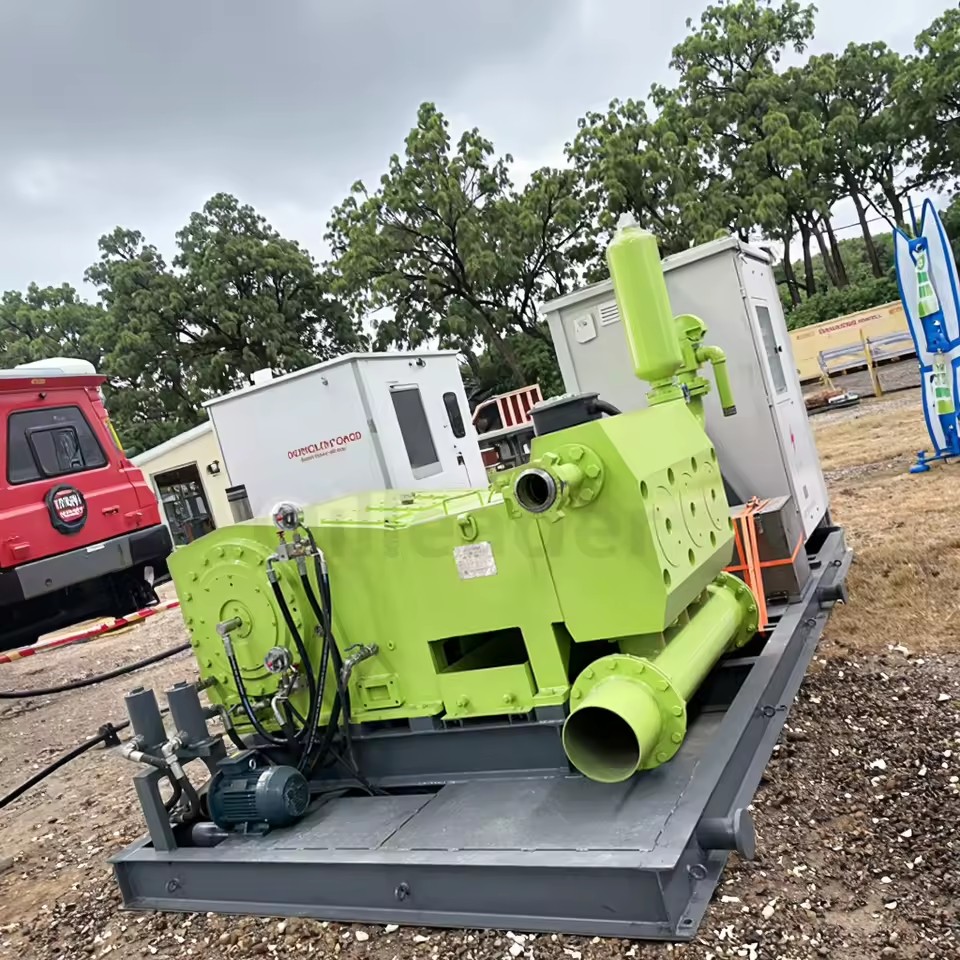 3DP2800S Reciprocating Mud Pump Horizontal Directional Drilling 1 Year Warranty Oilfield