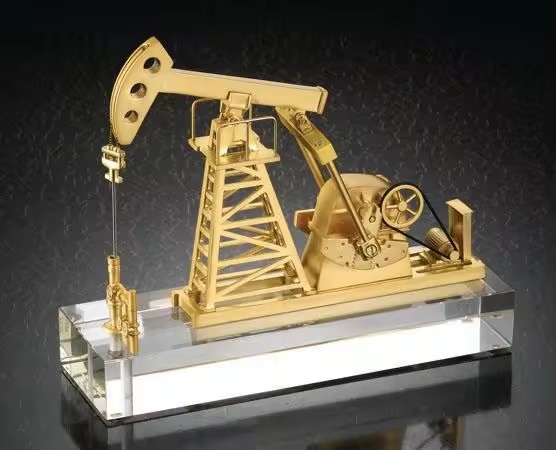 Oil and Gas, Petroleum Equipment Gifts Pumping Unit Model for Souvenir Gift