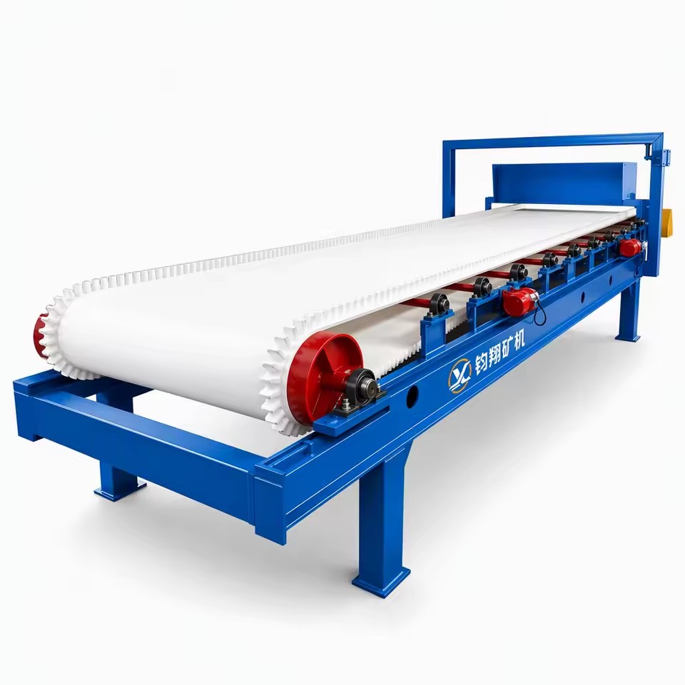 Vibrating Gold Carpet Sluice Suspension Belt Concentrator Alluvial Mining Gravity Separator Mineral Processing