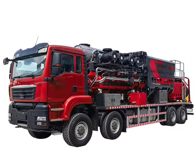 Oilfield Equipment XYLC2500 8*6 Oil Fracturing Truck Applicable to Unconventional Oil and Gas Resource Extraction