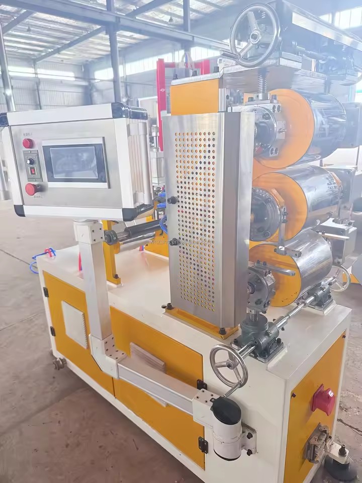 Small Co-rotating Parallel Single Screw Extruder Three Roller Calendering Unit Lab Digital Pelletizing High Automation for