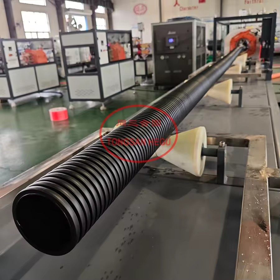 Large Diameter Corrugated DWC Pipe Making Machine HDPE Dual Wall Bellow Drainage Pipe Extrusion Machine