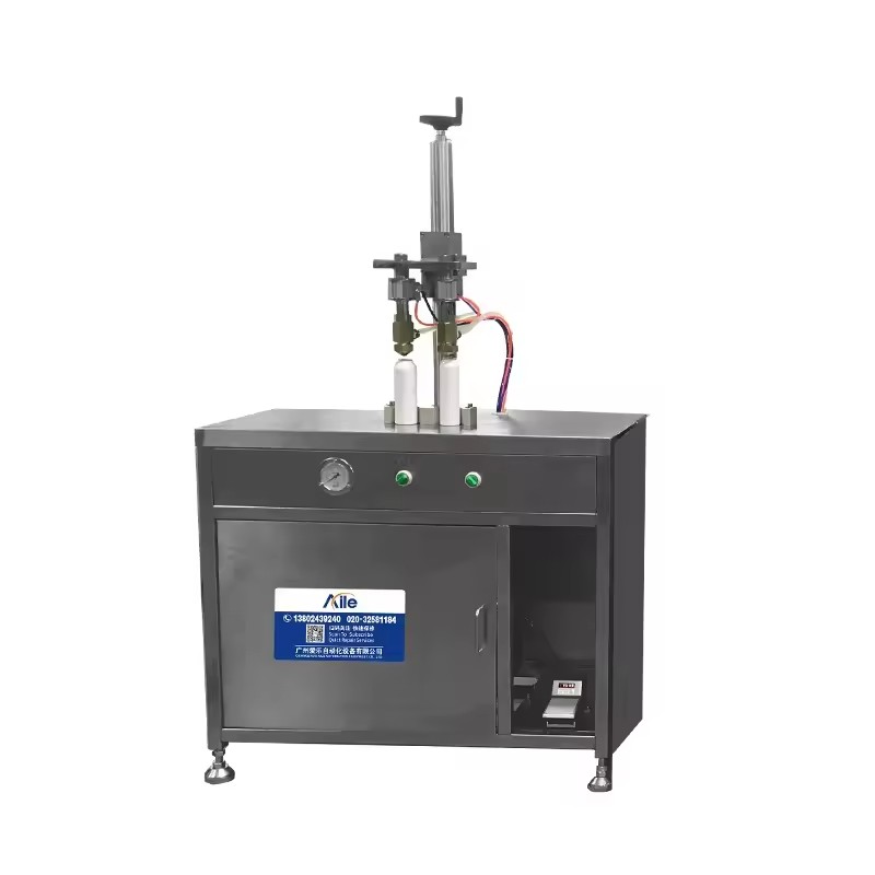 Semi Automatic Aerosol Double Head Filling Machine 200ml Oil High Accuracy Pump Plastic Packaging