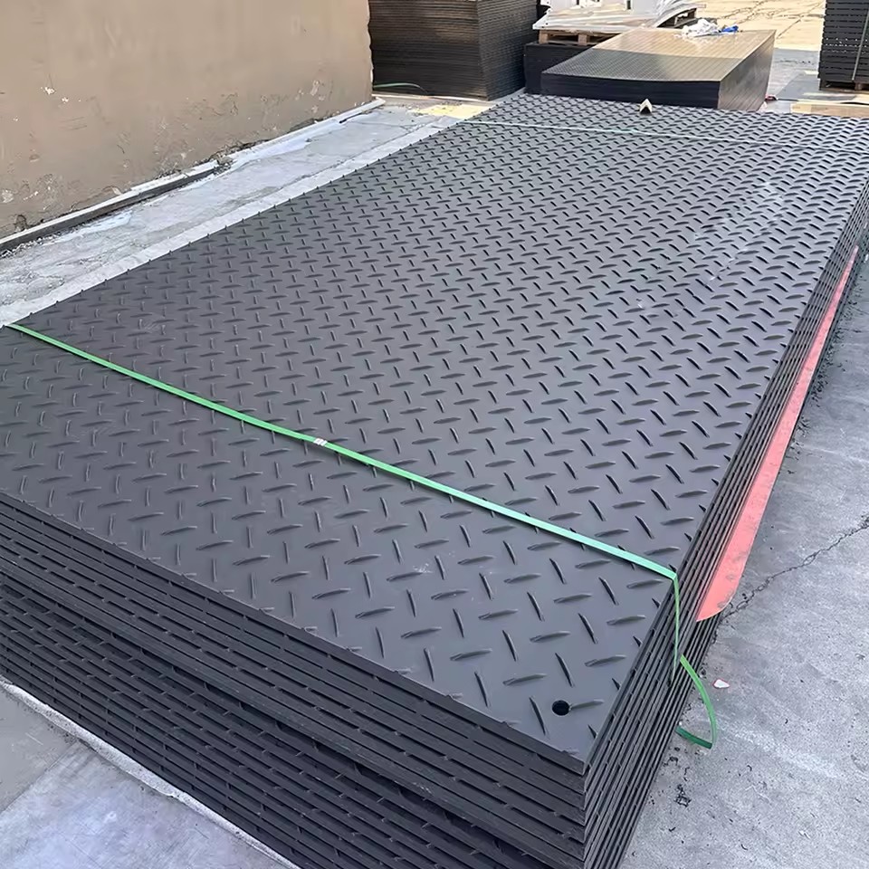 4x8 White HDPE Track Road Floor Temporary Ground Mat for Heavy Equipment Mud Ground Mat