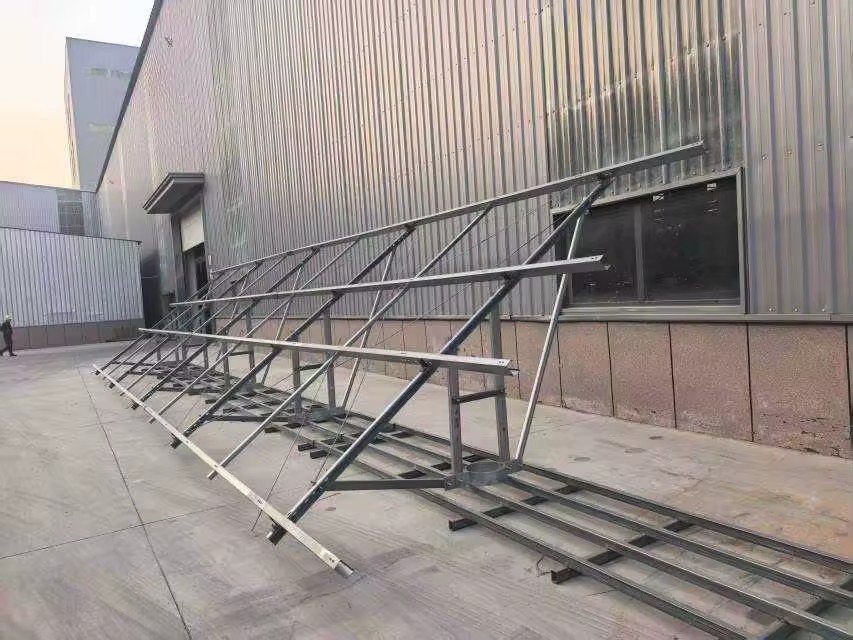 Hot-Selling EN Standard Ground/Rooftop PV Solar Mounting System with Welding Service-Customizable for Solar Energy Projects