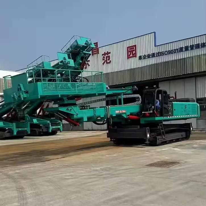 Heavy-Duty Crawler Type Automatic Drilling Rig for Mining & Quarry Work.