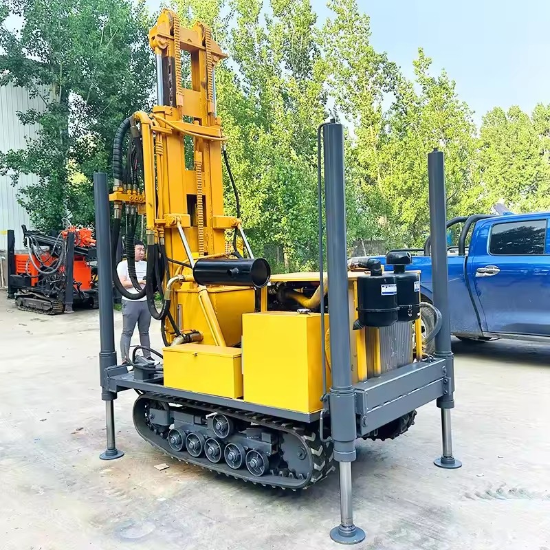 200m Steel Crawler Mounted Rotary Water Well & Mine Drilling Rig with Gear Pump Motor Bearing Diesel Engine Pneumatic Rock Drill