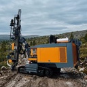 New Crawler DTH Surface Drilling Rig with Diesel Engine & Pump 24m Max Depth for Mining and Construction