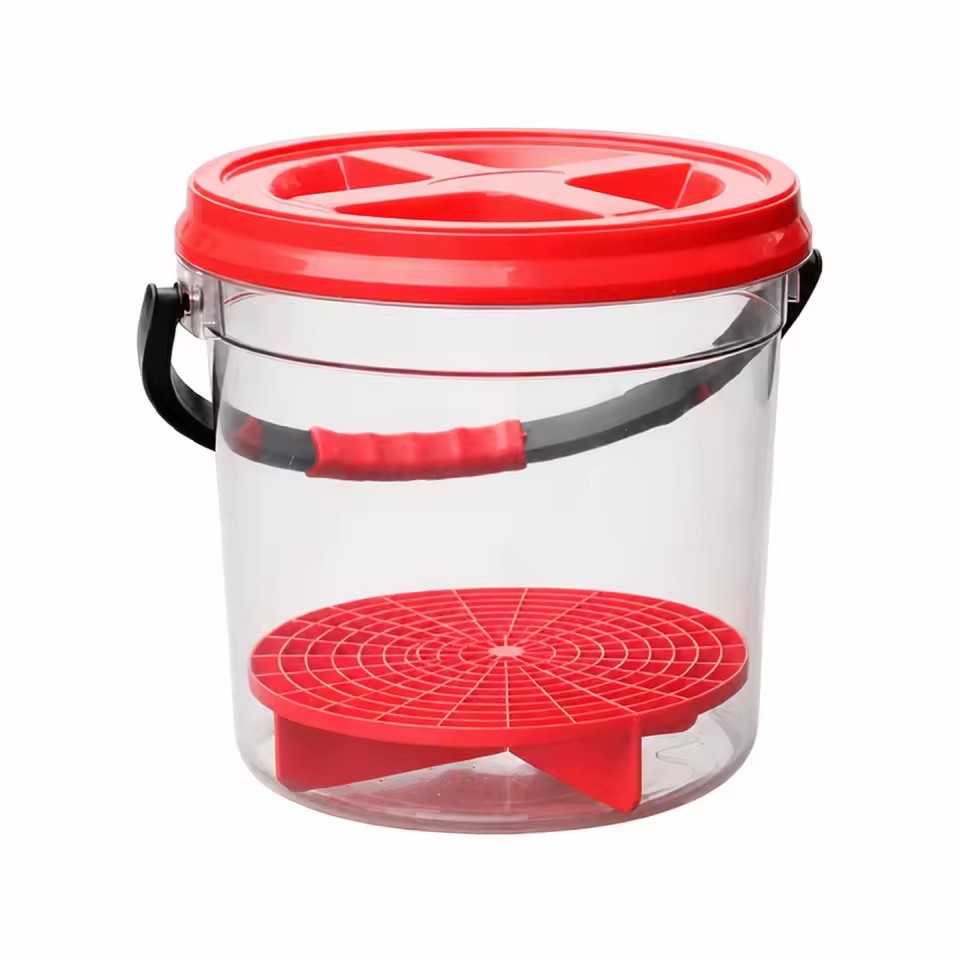 Wholesale Plastic 18L Car Wash Bucket Wash Kit with Sealed Lid Grit Guard Heavy-Duty Handle Bucket for Car Washing and Care