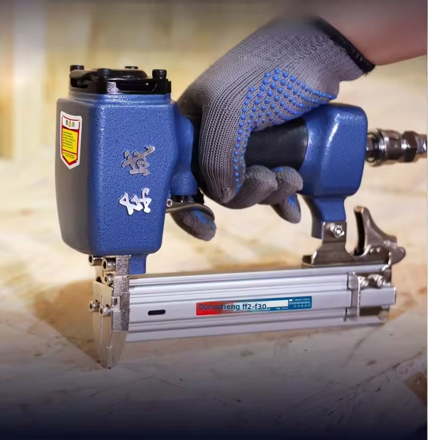 Dongcheng High Quality Fast Efficient Pneumatic Straight Nail Guns Brad Nailer Aluminum Alloy for Wood Working Nailing Tool