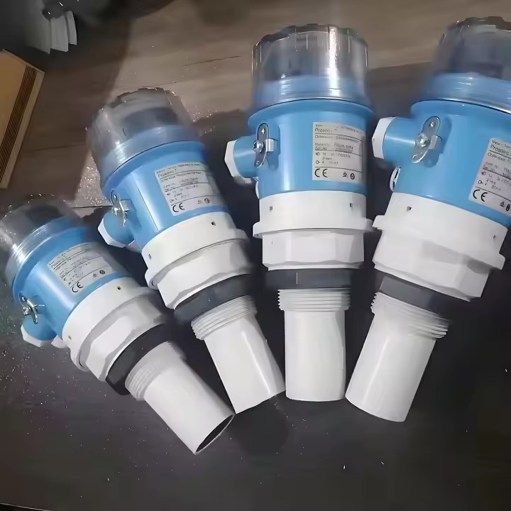 Original Endress+HauserS Prosonic FMU30 Integrated Ultrasonic Level Gauge 4-20mA HART Two-Wire 8m in Stock