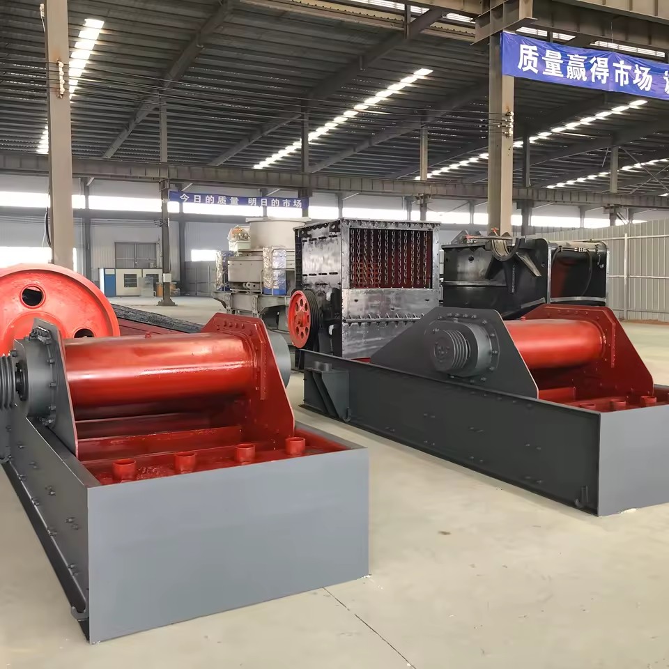 Shiyan vibrating feeder with competitive price for mining machinery and crusher