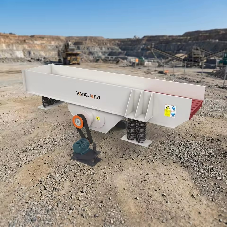 High Efficiency Vibrating Feeder 90-900t/h Feeding Size 0-1000mm Mining Stone Vibratory Feeder for Crushing Screening Plant