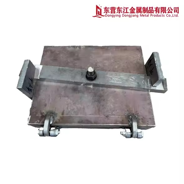 High-quality Customizable Steel Sand Discharge Gate Desander Door for Oilfield Equipment Mud Tank