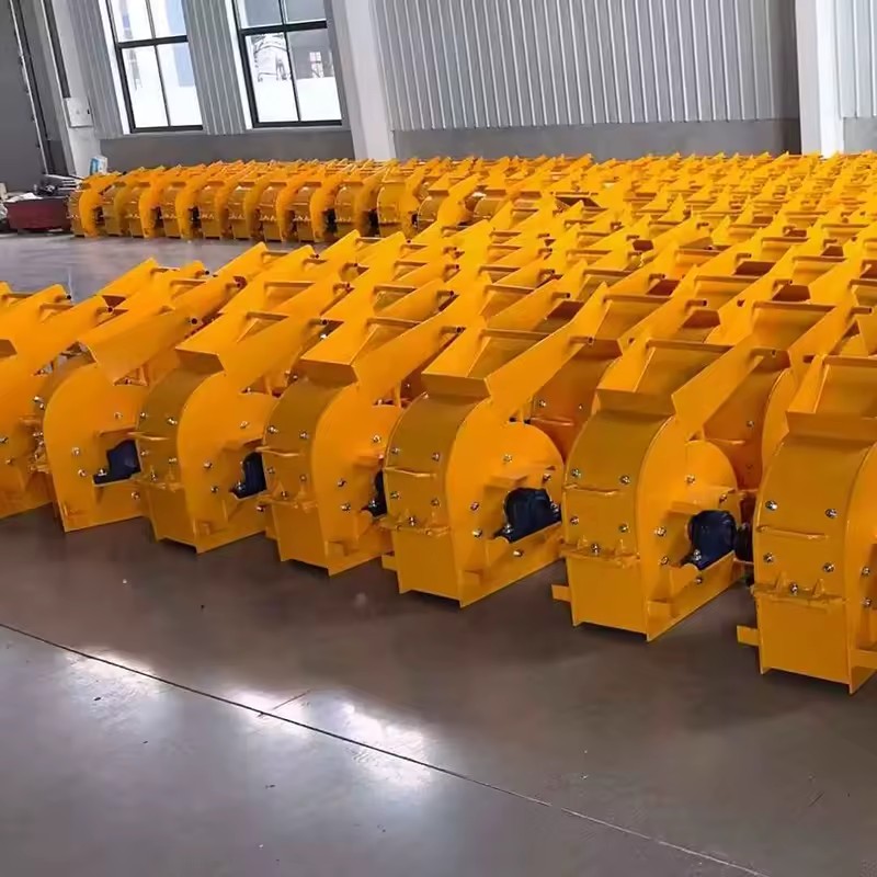 Diesel Hammer Mill Crusher for Gold Mining Small Mini Sand Making Machinery Limestone Rock Gold Crusher Hammer Mill Mining